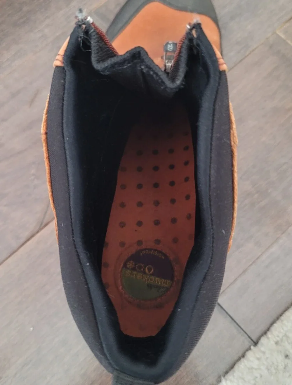CLARKS Muckers Brown Leather Waterproof Ankle Boots Women's Size 10M